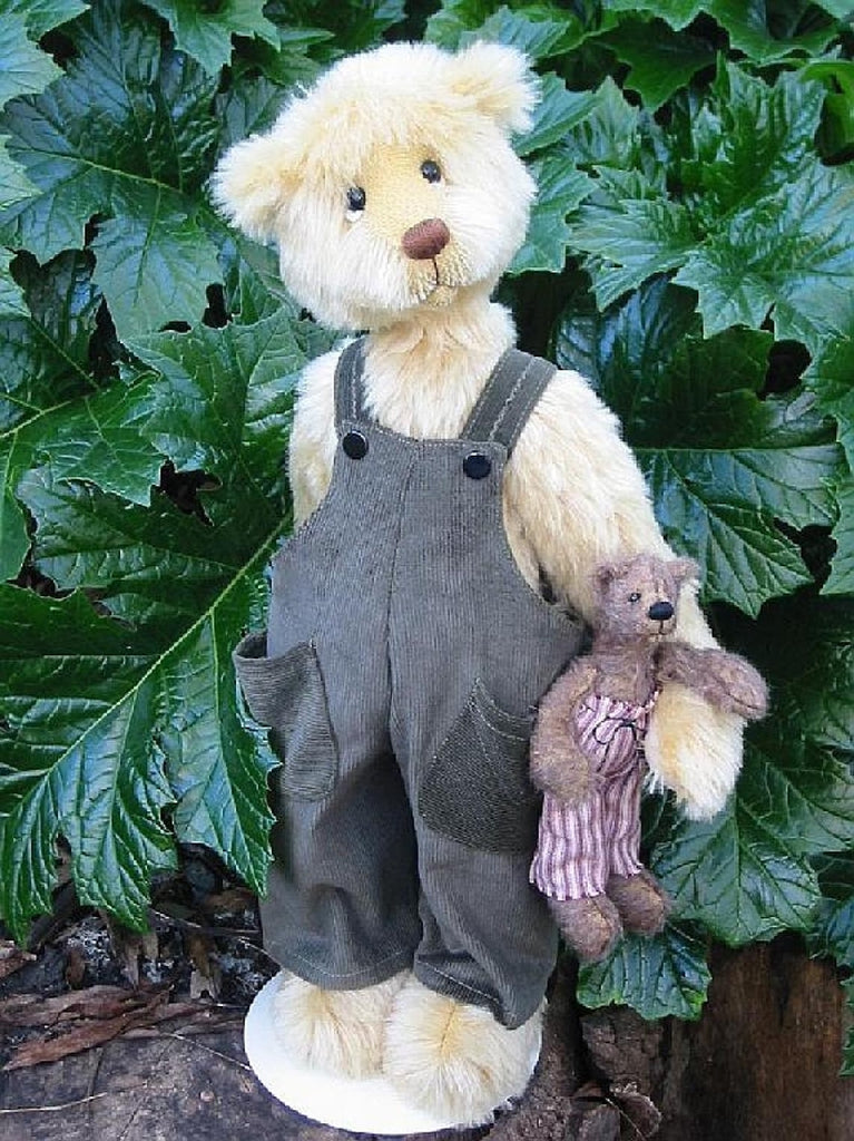 BEAR MAKING PATTERNS – Bear Essence Tooradin